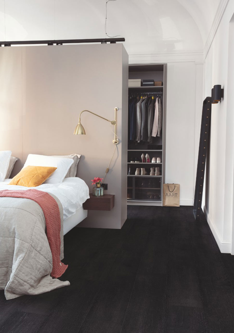 QuickStep Capture Painted Black Oak Laminate Flooring, 9mm Image