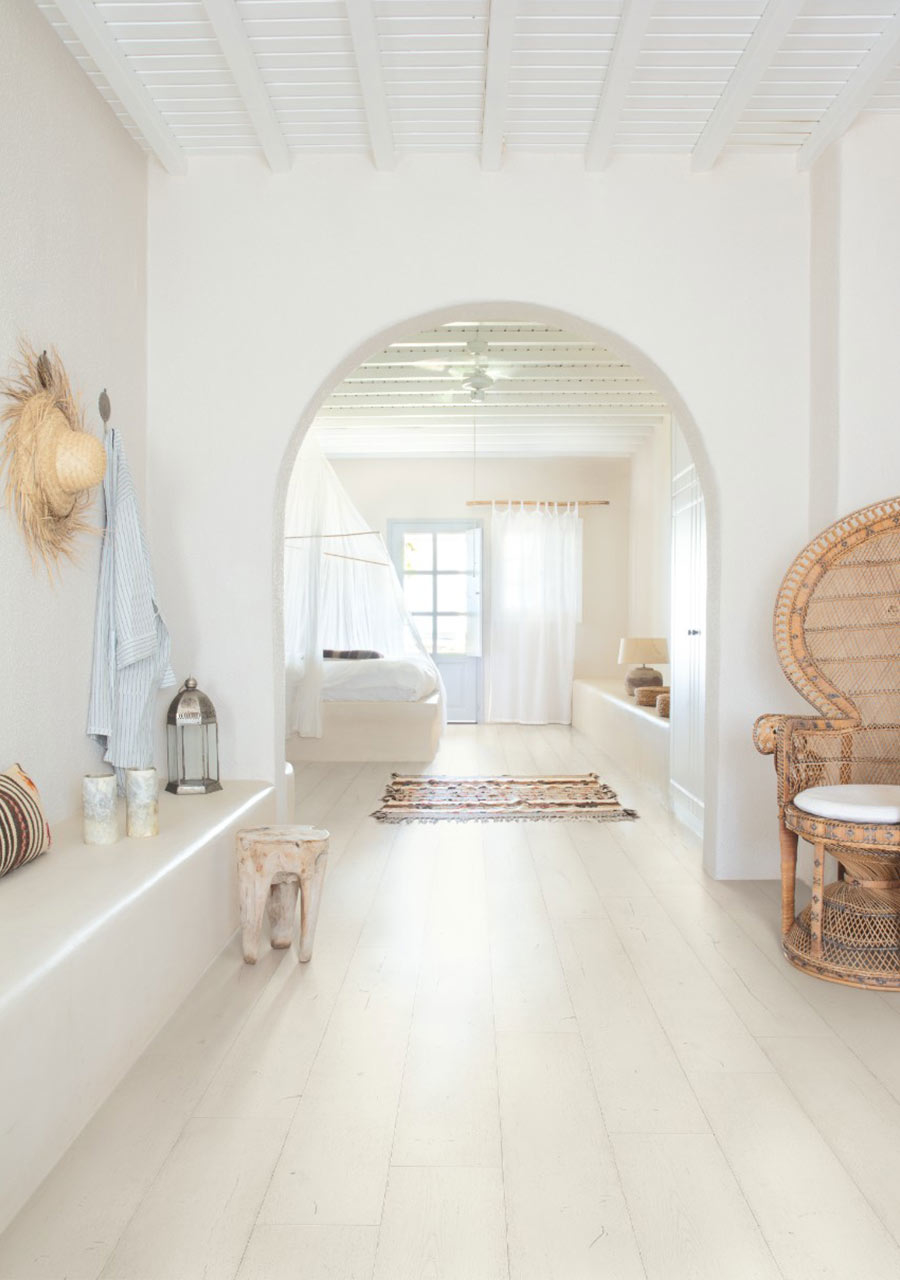 QuickStep Capture Painted Oak White Laminate Flooring, 9mm Image