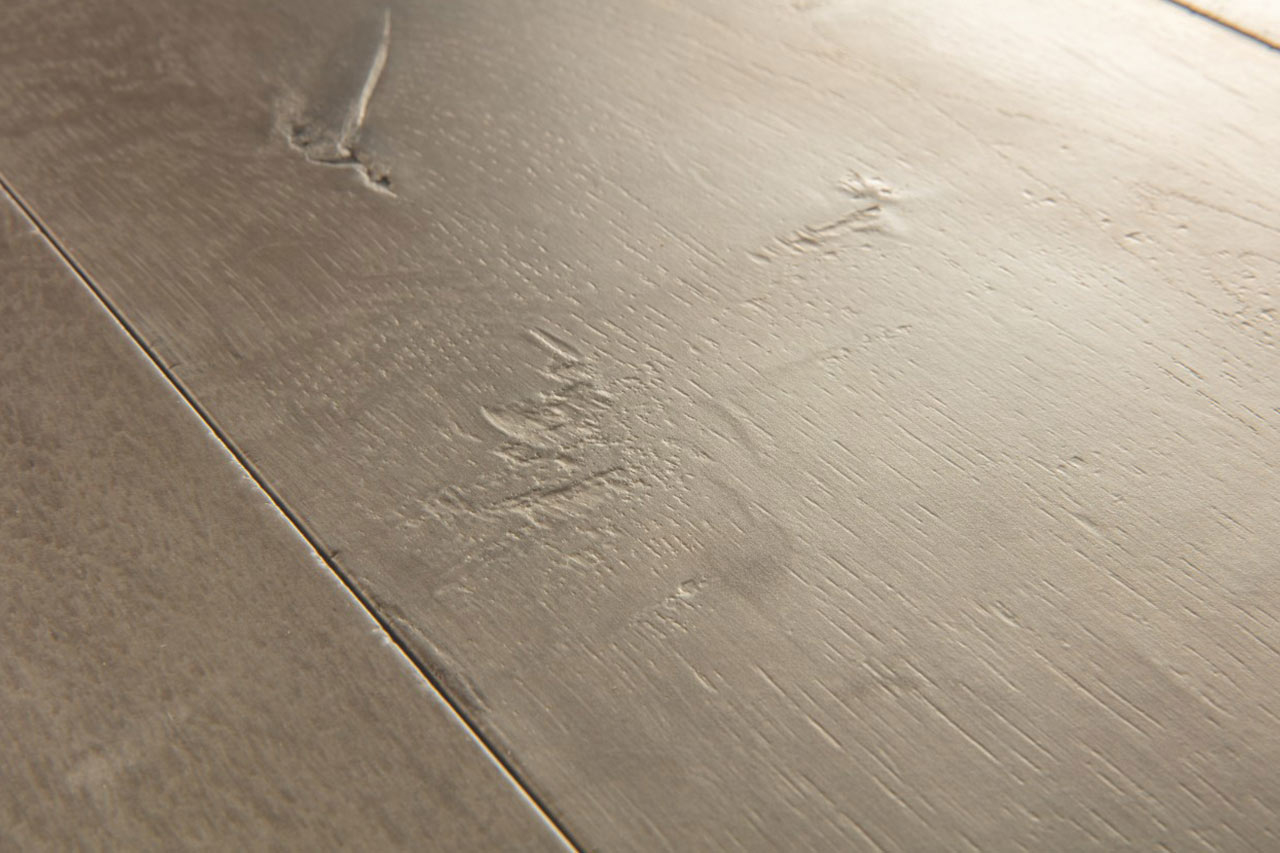QuickStep Capture Patina Oak Brown Laminate Flooring, 9mm Image