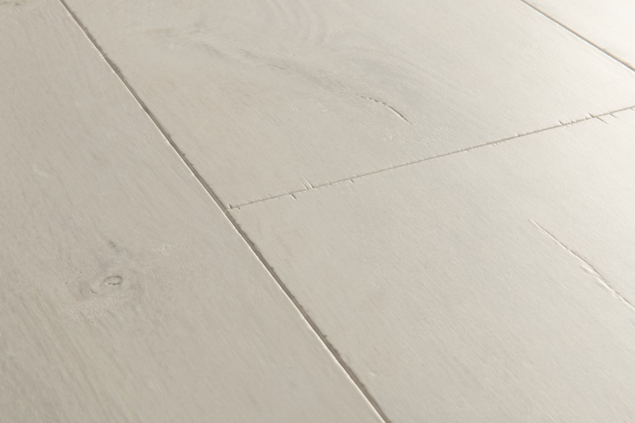 QuickStep Capture Soft Patina Oak Laminate Flooring, 9mm Image