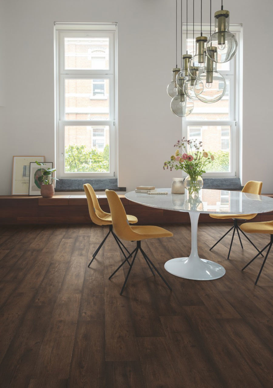 QuickStep Capture Waxed Oak Brown Laminate Flooring, 9mm Image