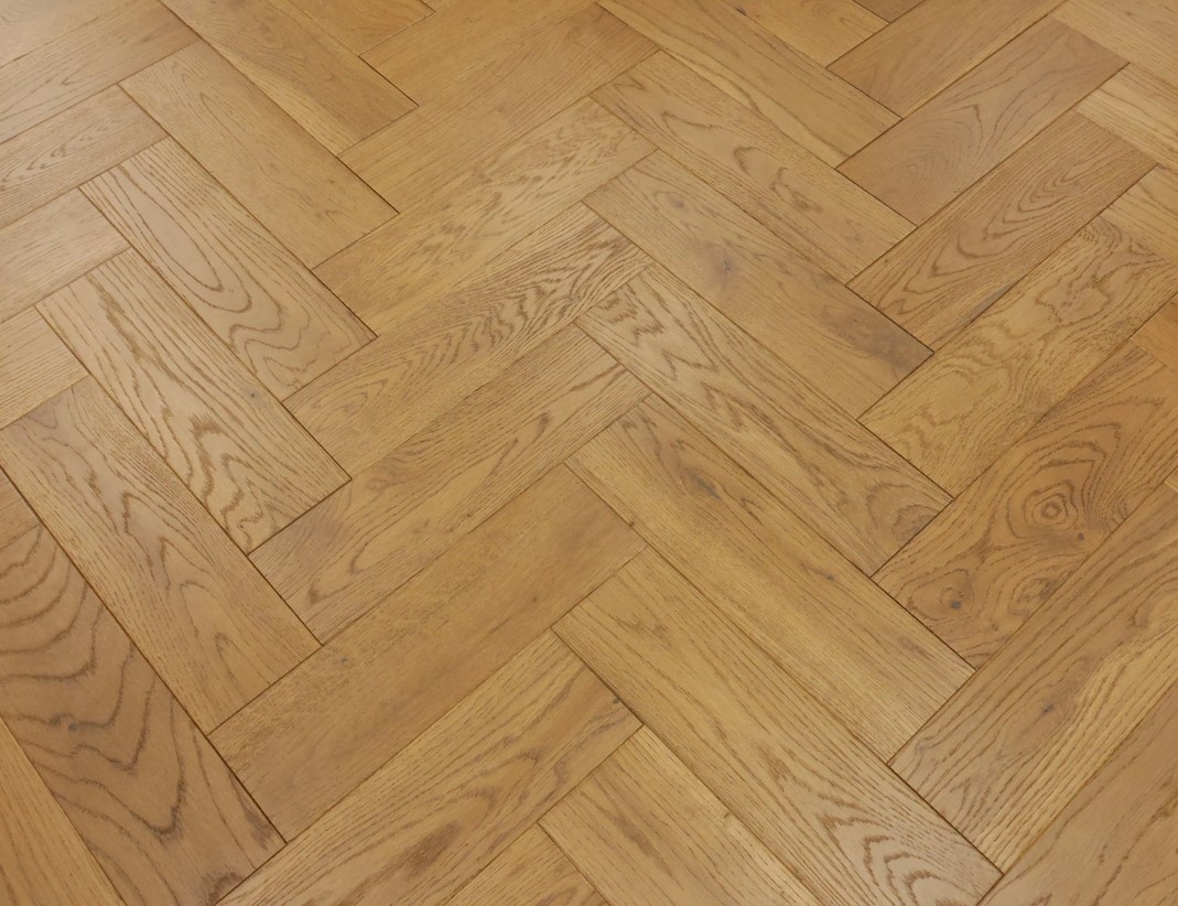 Solid Oak Parquet Flooring Herringbone Blocks, Rustic, Golden Smoked Brushed UV Oiled, 90x18x300mm Image