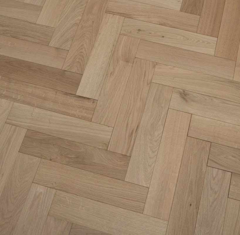 Solid Oak Parquet Flooring Herringbone Blocks, Rustic, Unfinished, 90x18x300mm Image