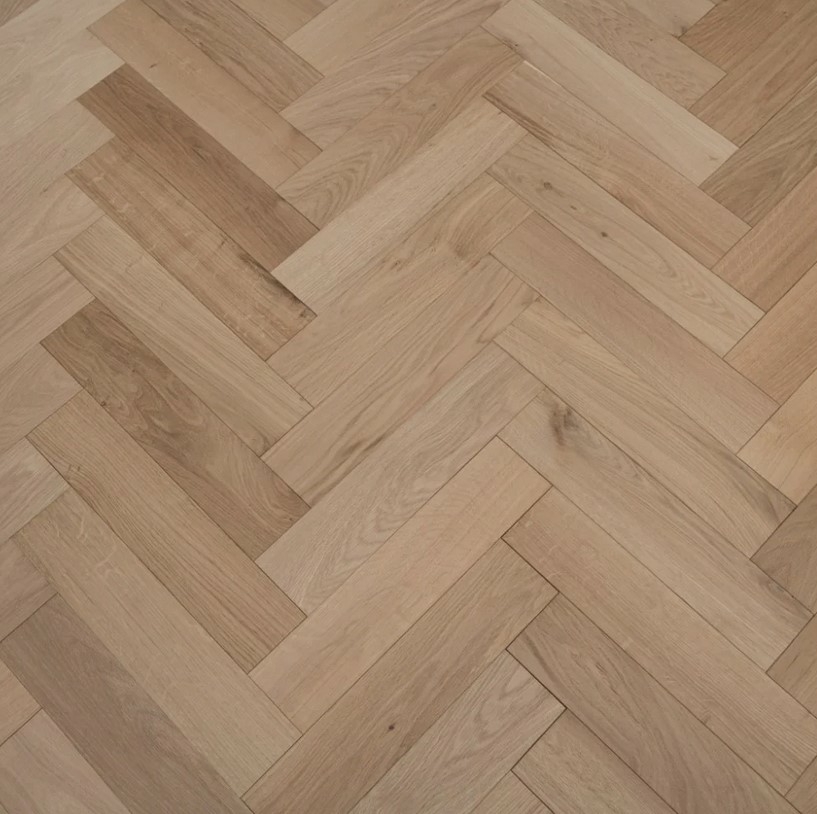Solid Oak Parquet Flooring Herringbone Blocks, Rustic, Unfinished, 90x18x300mm Image
