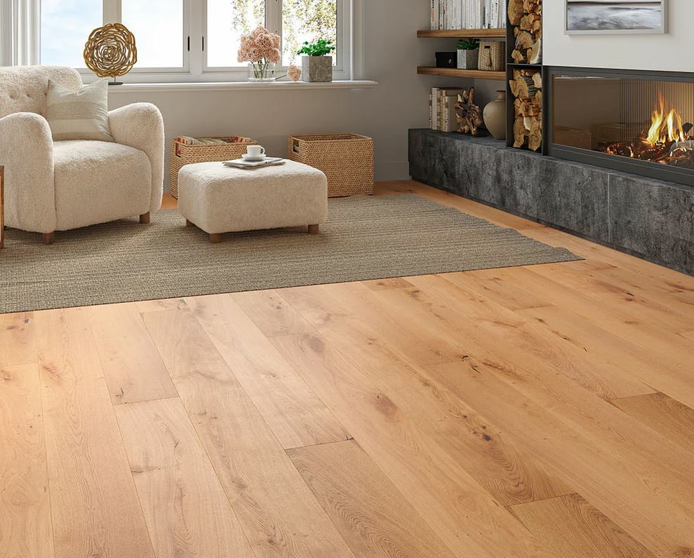 Tindelil Engineered Oak Flooring, Rustic, Smooth, UV Lacquered, 190x15x1900mm Image
