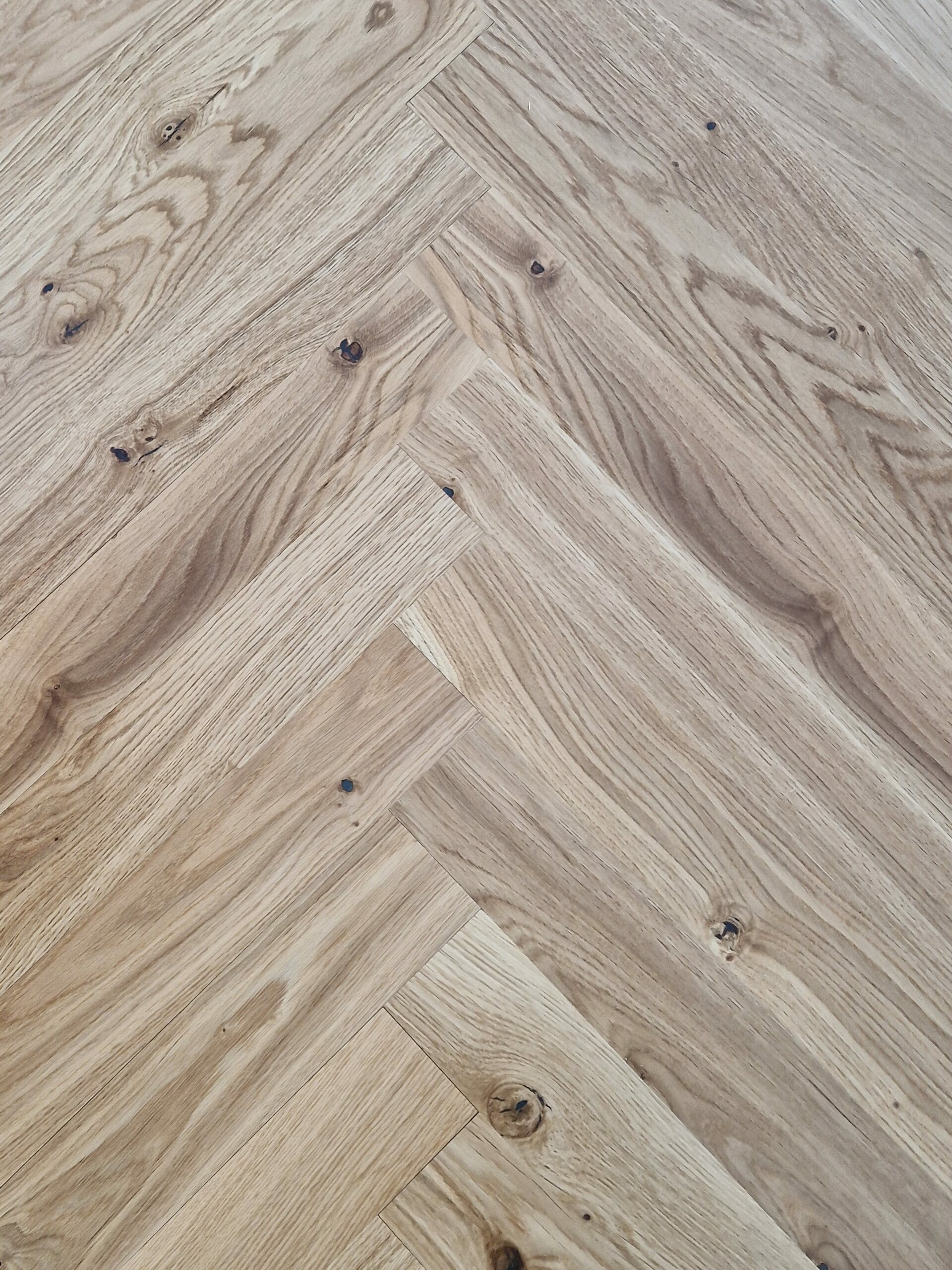 Tradition Classics Herringbone Engineered Oak Flooring, Rustic, Lacquered, 70x11x490mm Image