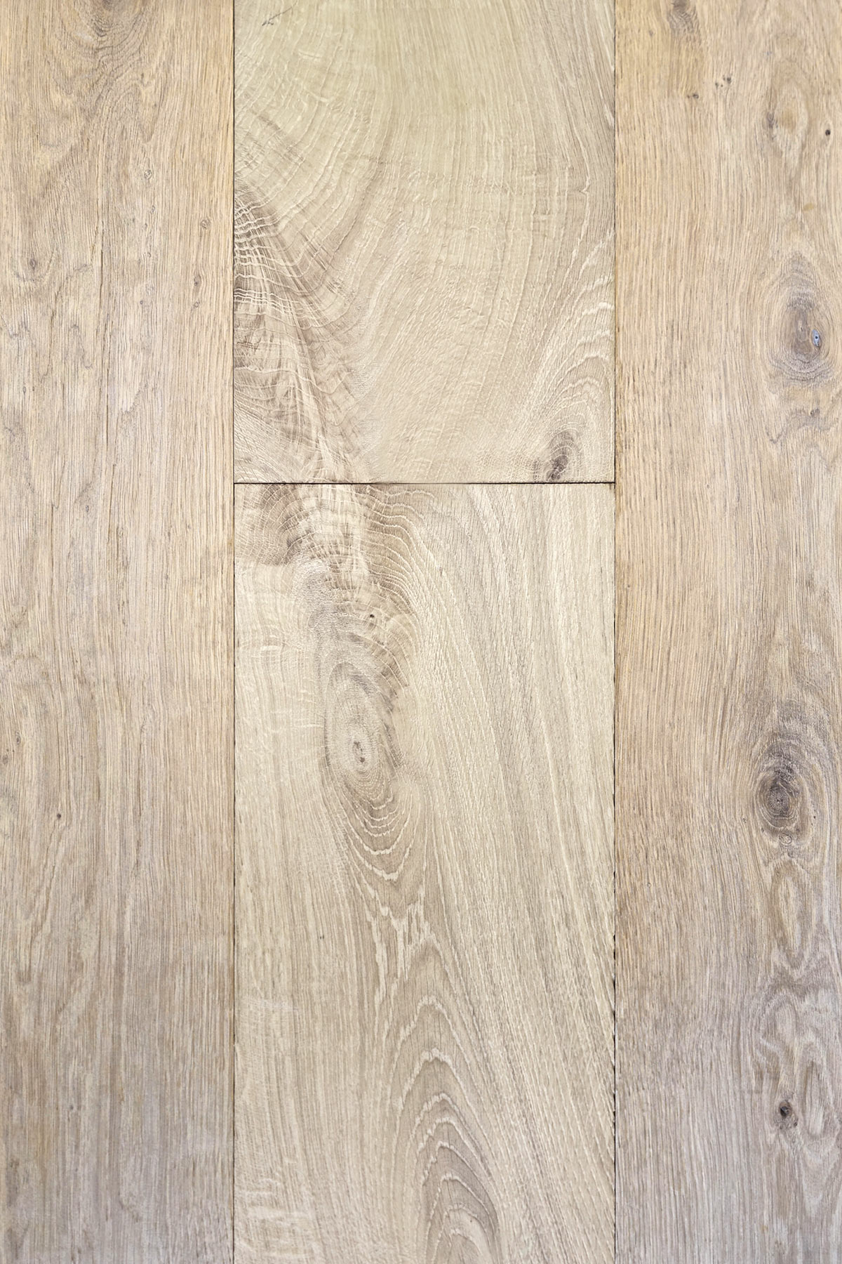Tradition Classics Oak Engineered Flooring, Rustic, Sandblasted, Handscraped, Unfinished, 220x15x2200mm Image