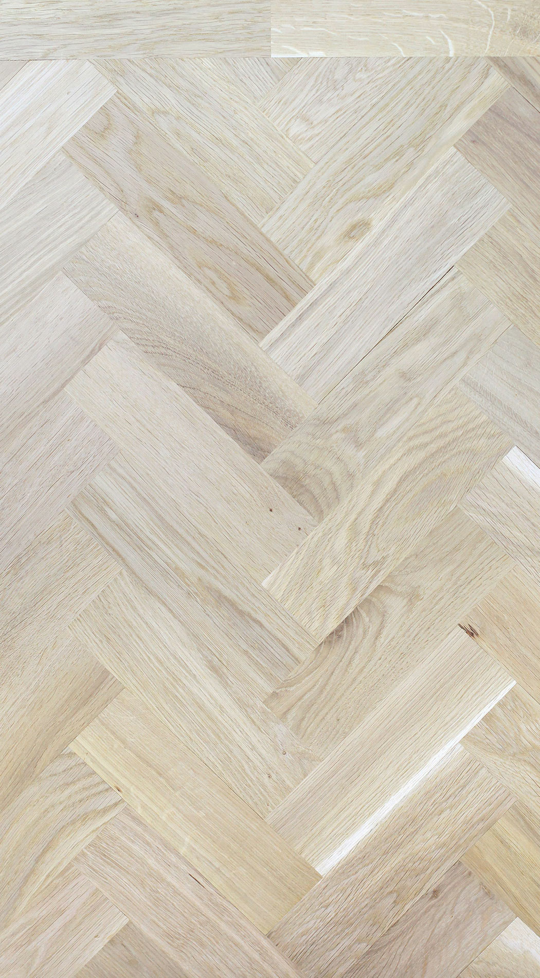 Tradition Classics Solid Oak Parquet Flooring Blocks, Tumbled, Unfinished, Rustic, 70x22x230mm Image