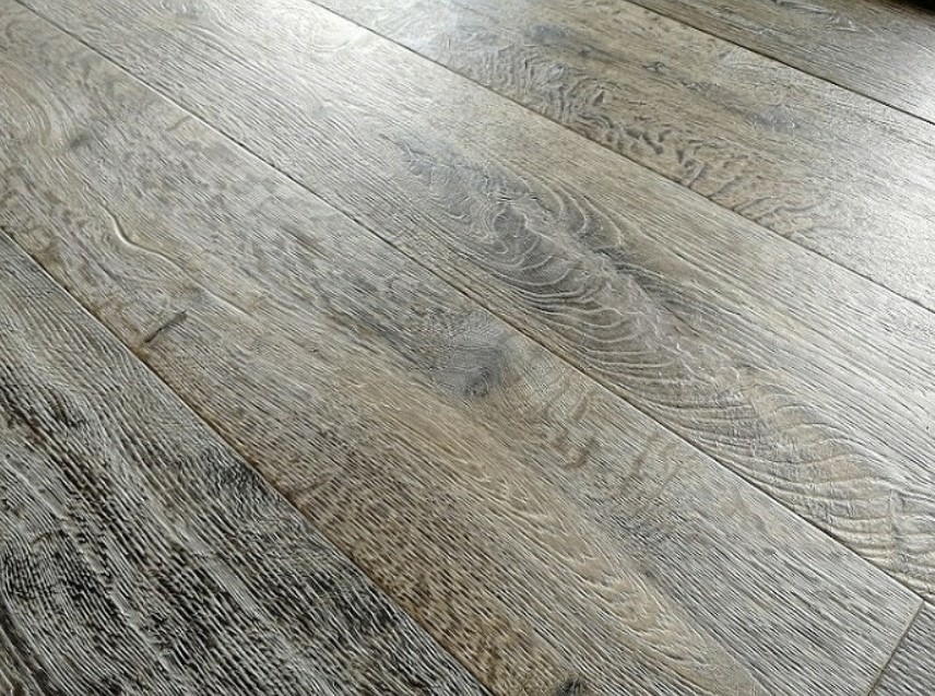 Tradition Deluxe Engineered Oak Flooring, Rustic, Distressed, 220x15x2200mm Image