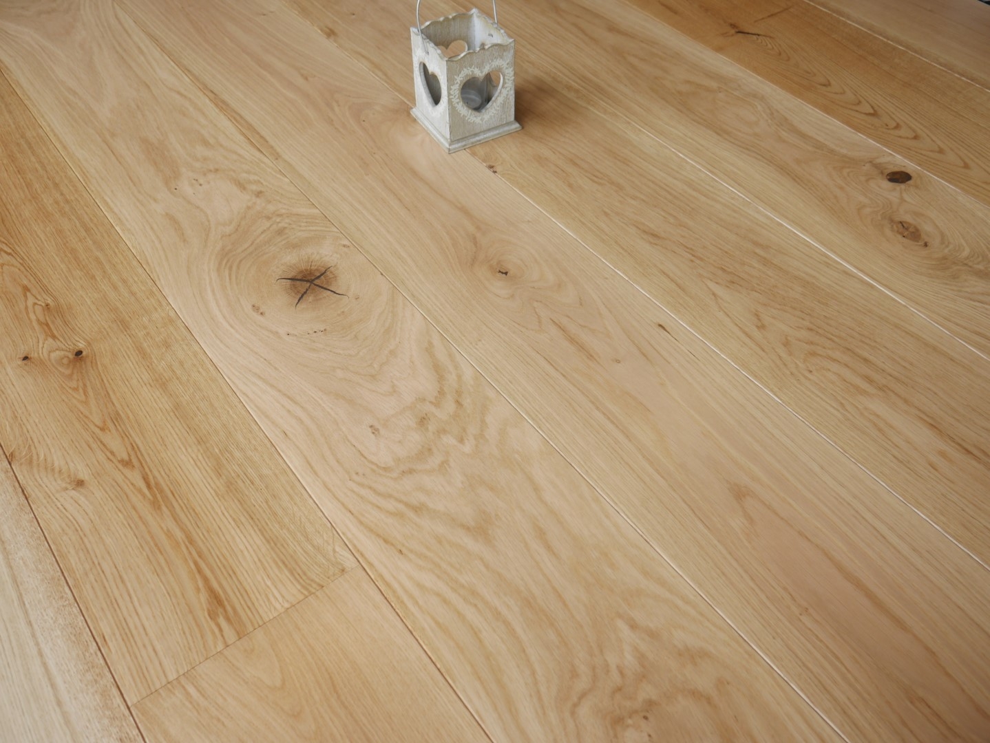 Tradition Engineered Oak Flooring, Natural Oiled, 190x20x1900mm Image