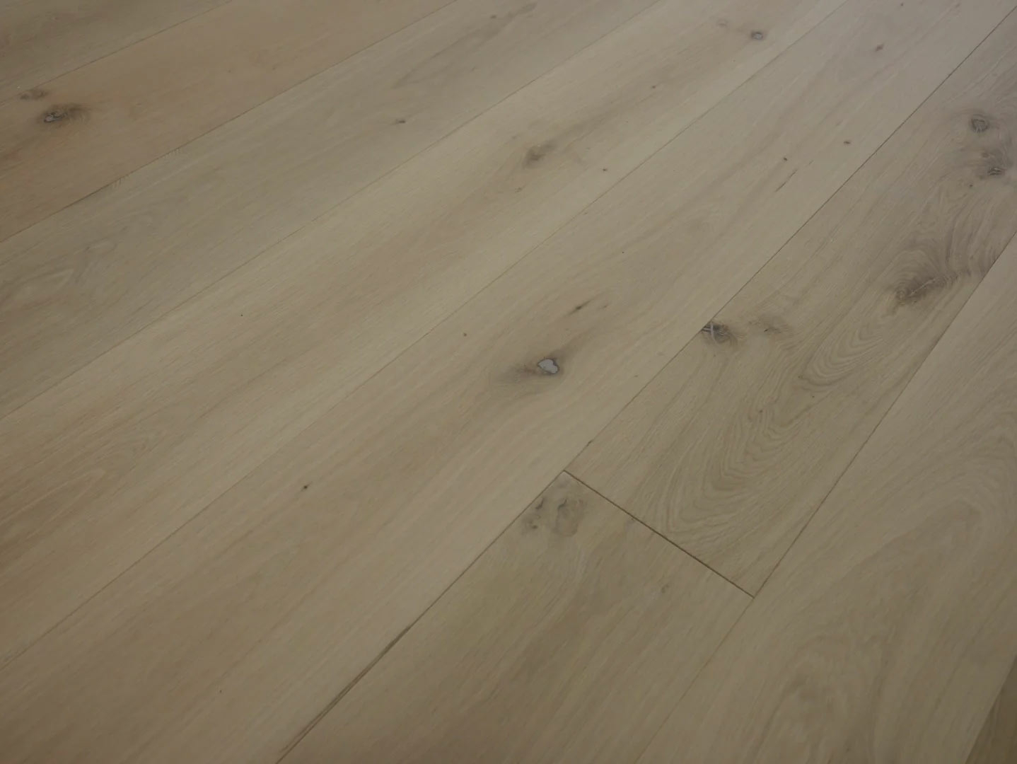 Tradition Engineered Oak Flooring, Natural, Unfinished, 190x14x1900mm Image