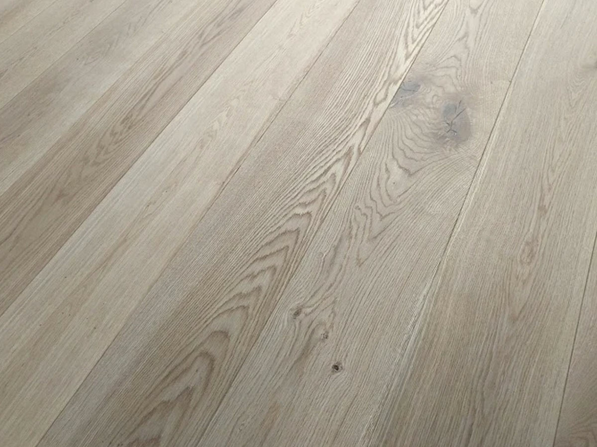 Tradition Engineered Oak Flooring, Rustic, Brushed & Oiled, 190x20x1900mm Image