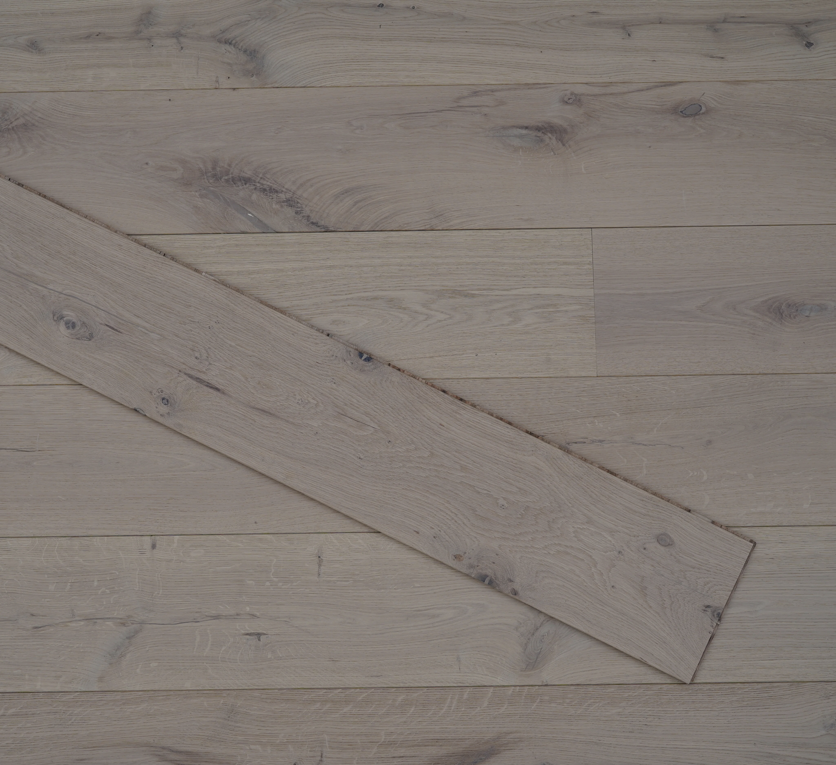 Tradition Engineered Oak Flooring, Rustic, Invisible Lightly Brushed, Matt Lacquered, 220mm x 14mm x 2200 mm Image