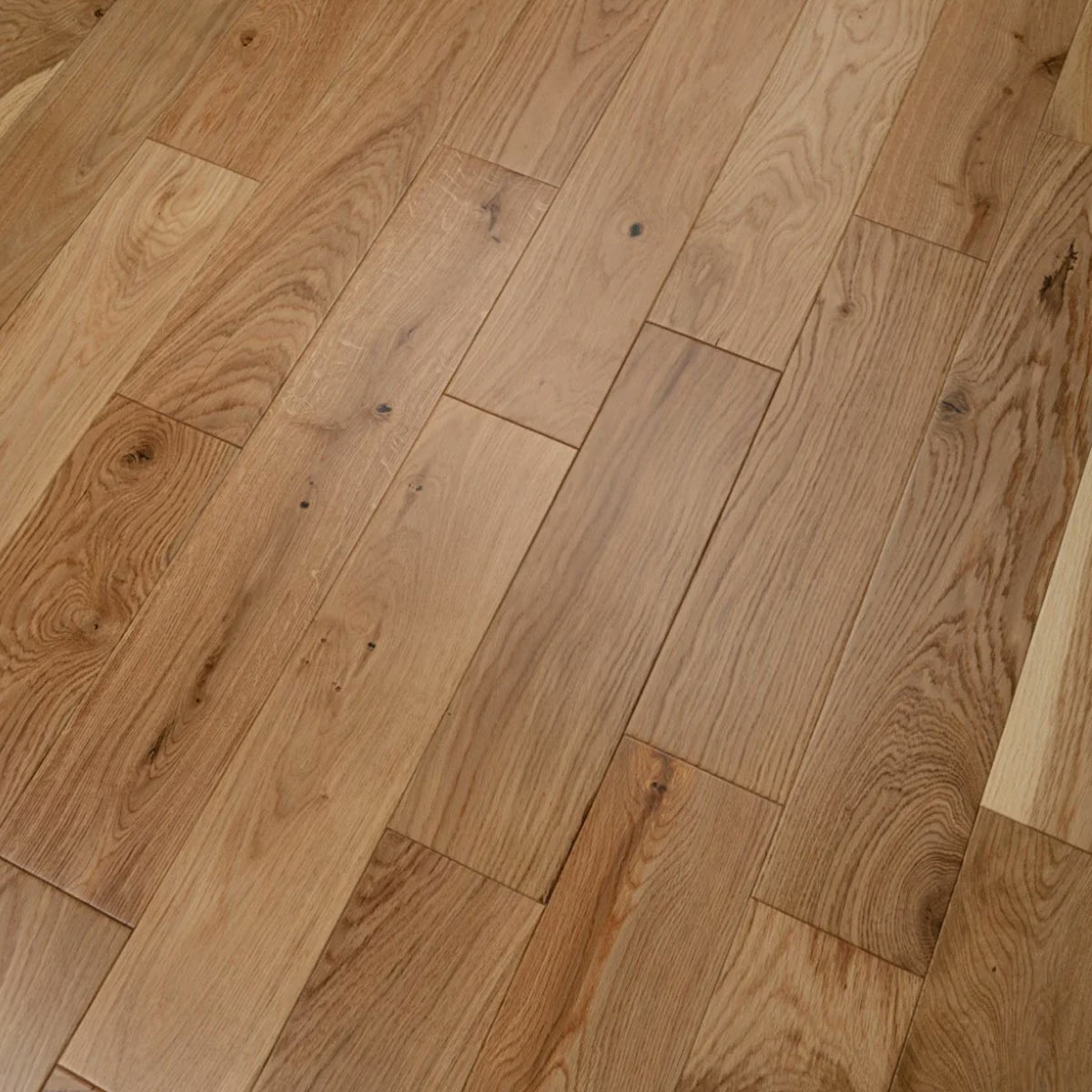 Tradition Engineered Oak Flooring, Rustic, Lacquered, RLx125x18mm Image