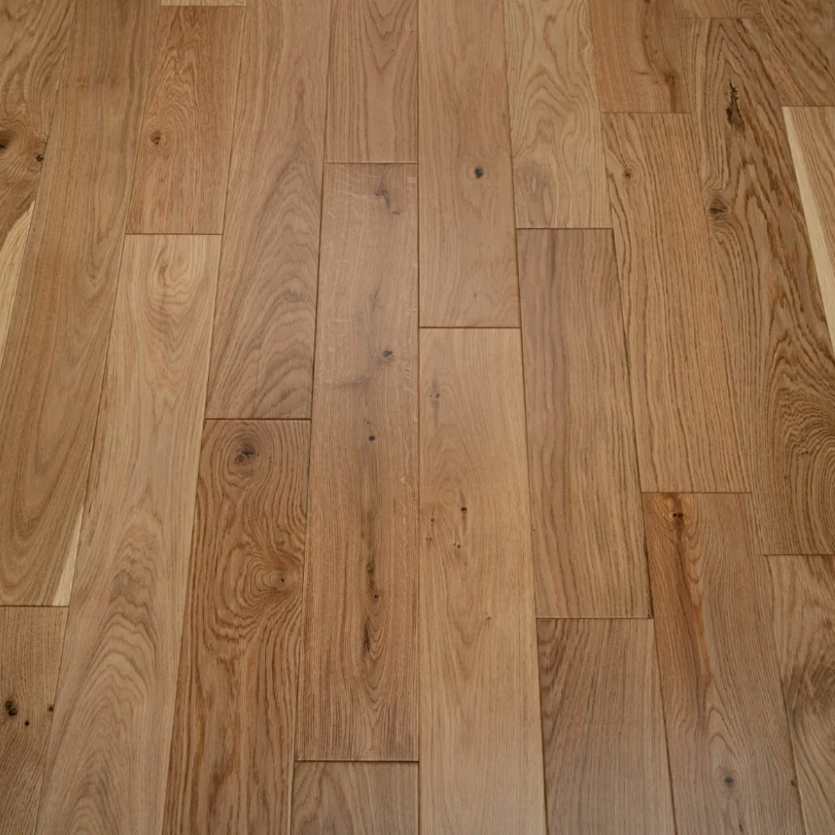 Tradition Engineered Oak Flooring, Rustic, Lacquered, RLx125x18mm Image