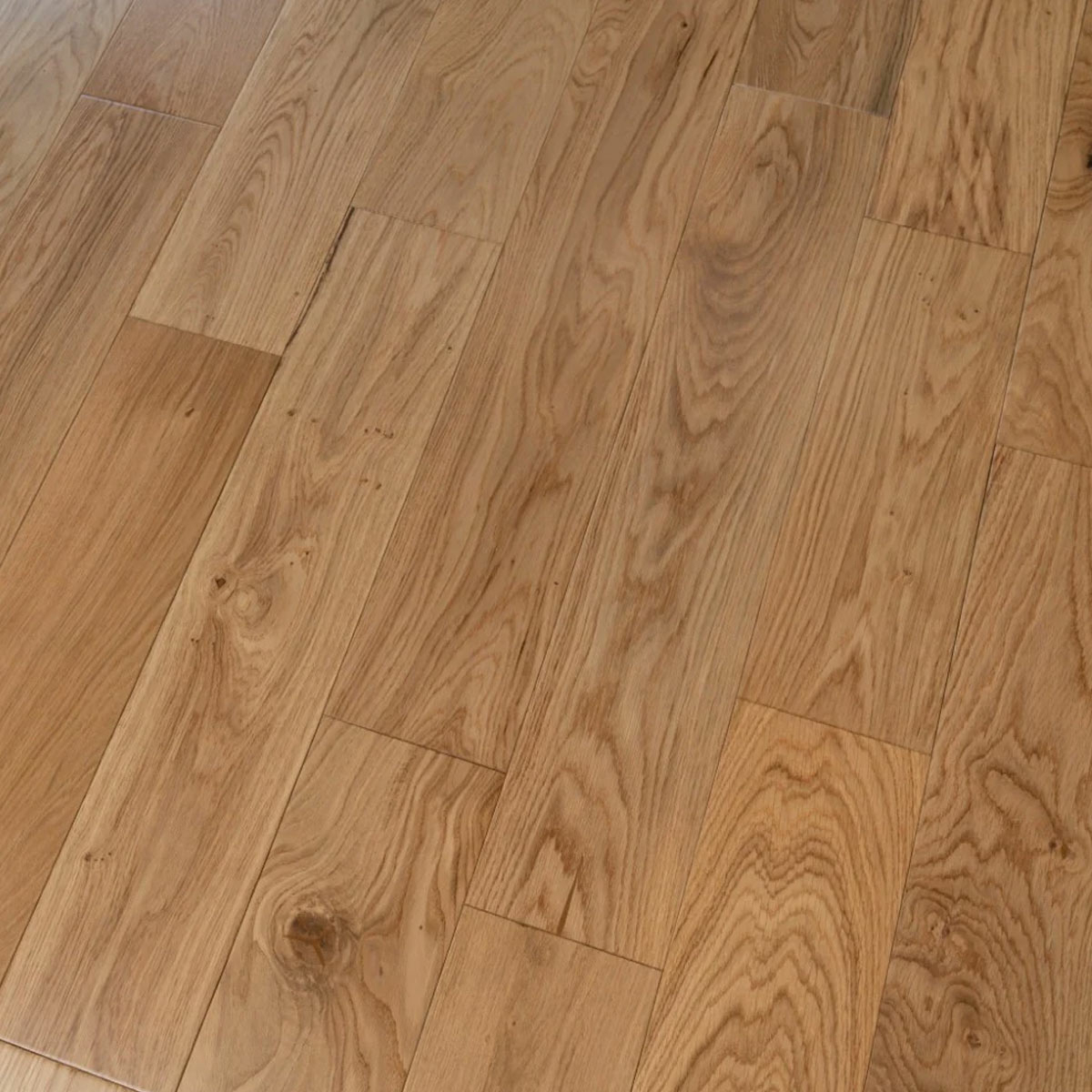 Tradition Engineered Oak Flooring, Rustic, Lacquered, RLx150x18mm Image