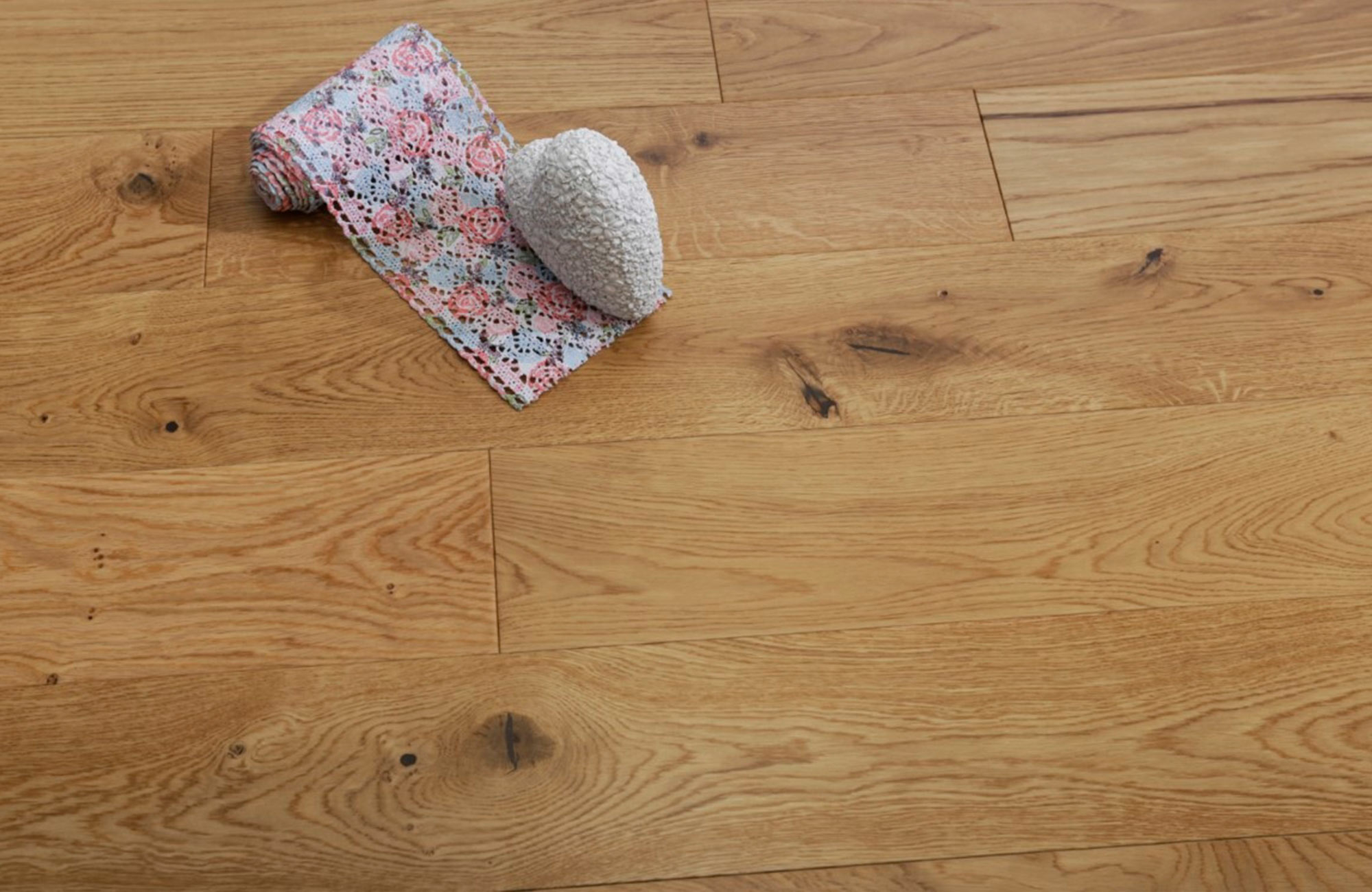Tradition Engineered Oak Flooring, Rustic, Lacquered, RLx150x18mm Image