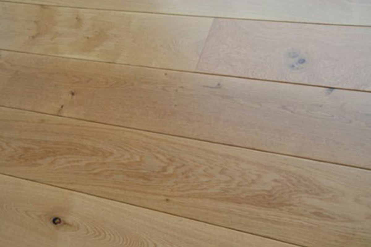 Tradition Engineered Oak Flooring Rustic, Lacquered, 190x20x1900mm Image