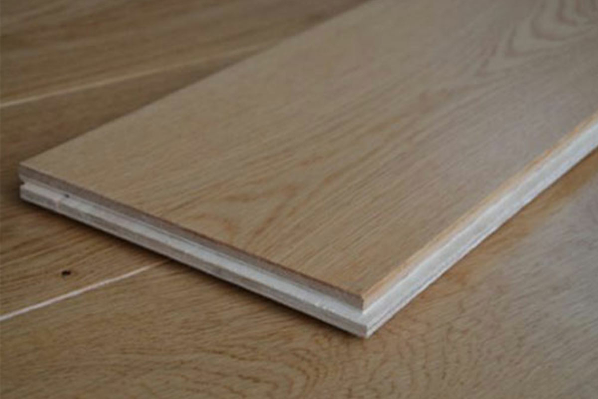 Tradition Engineered Oak Flooring Rustic, Lacquered, 190x20x1900mm Image