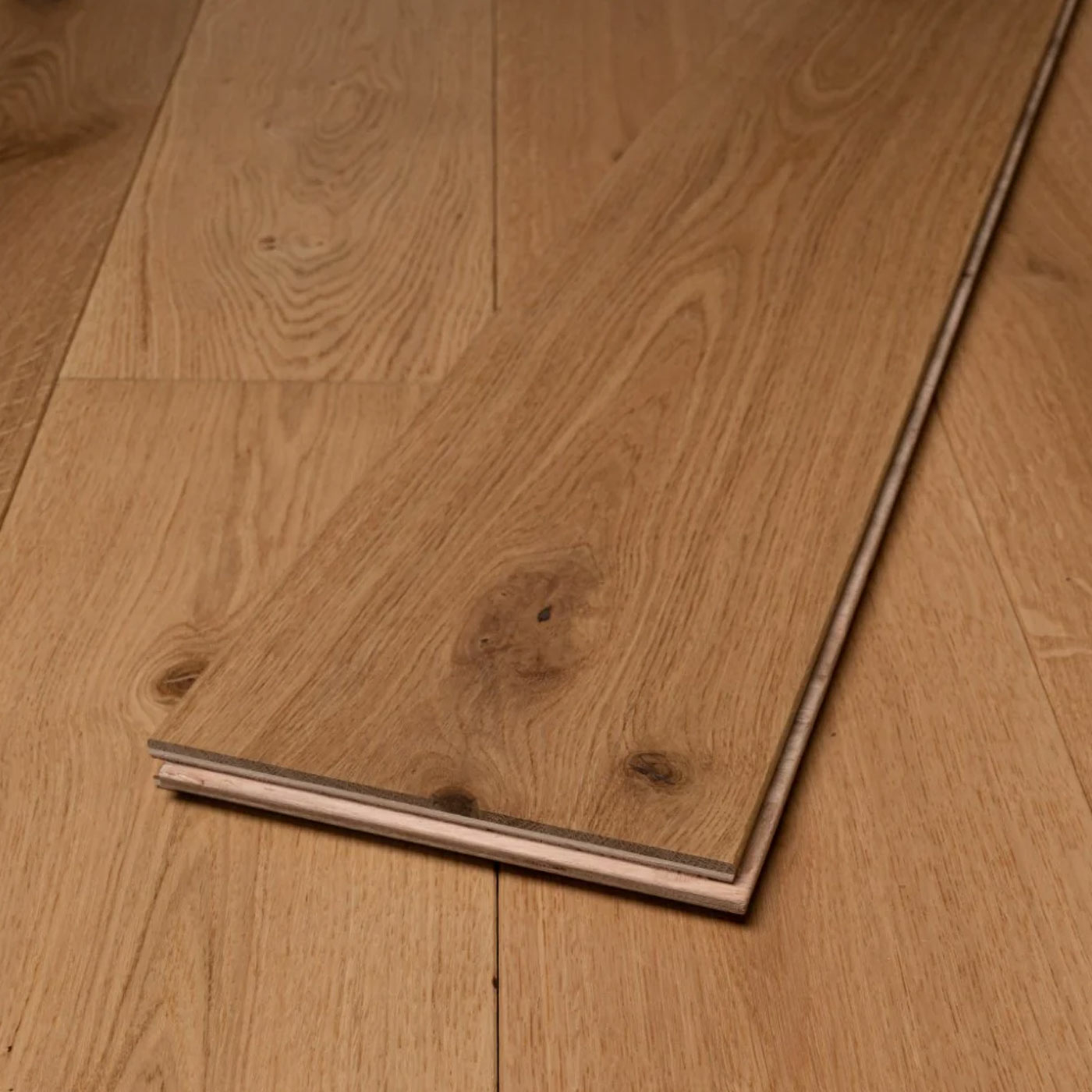 Tradition Engineered Oak Flooring Rustic, Lacquered, 190x20x1900mm Image