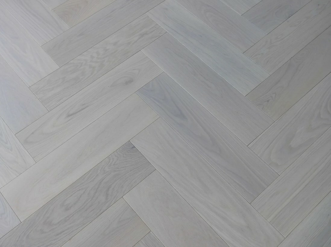 Tradition Engineered Oak Parquet Flooring, Herringbone, White Oiled, 90x14x450mm Image