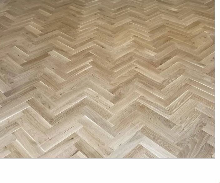 Tradition Nature Solid Oak Herringbone, Rustic, Unfinished 70x22x280mm Image