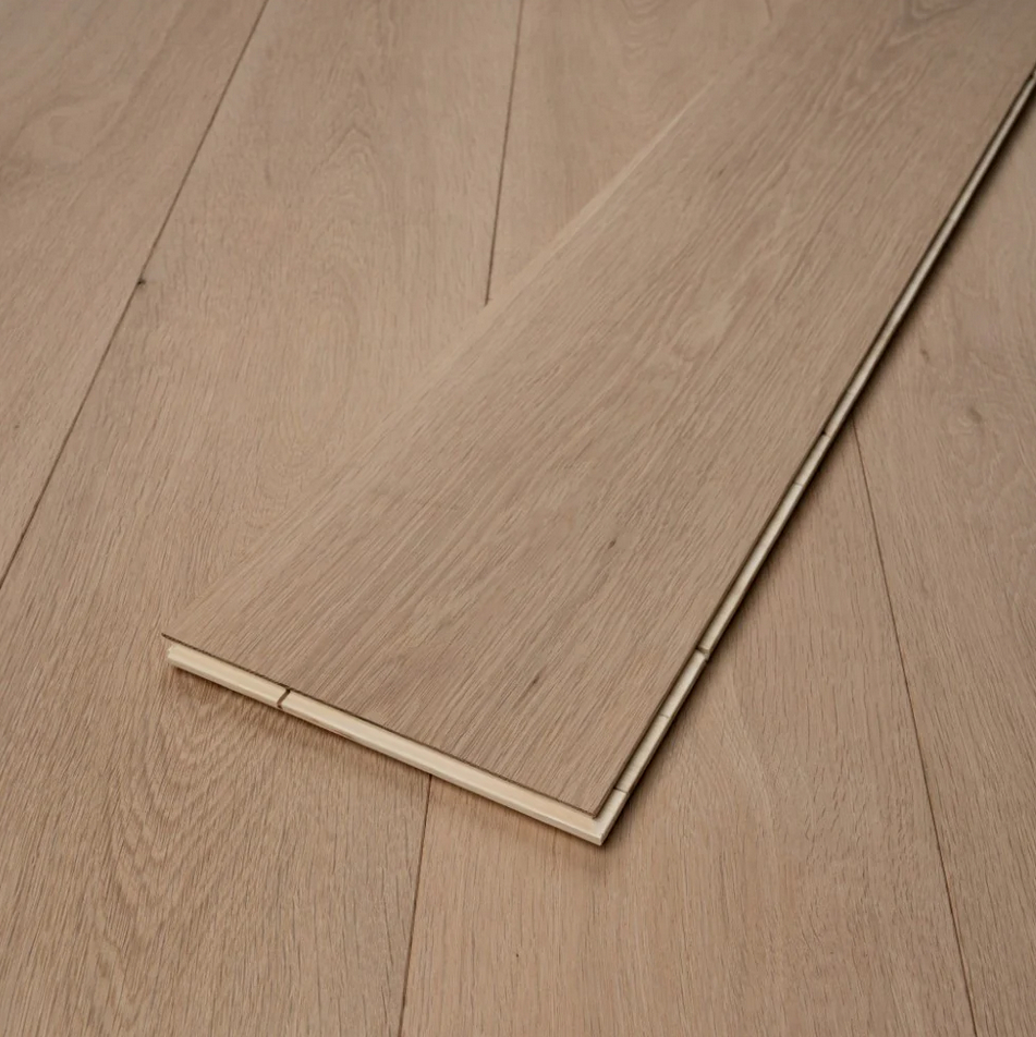 Tradition Oak Engineered Flooring, Prime AB Grade, Unfinished 190x14xRL Image
