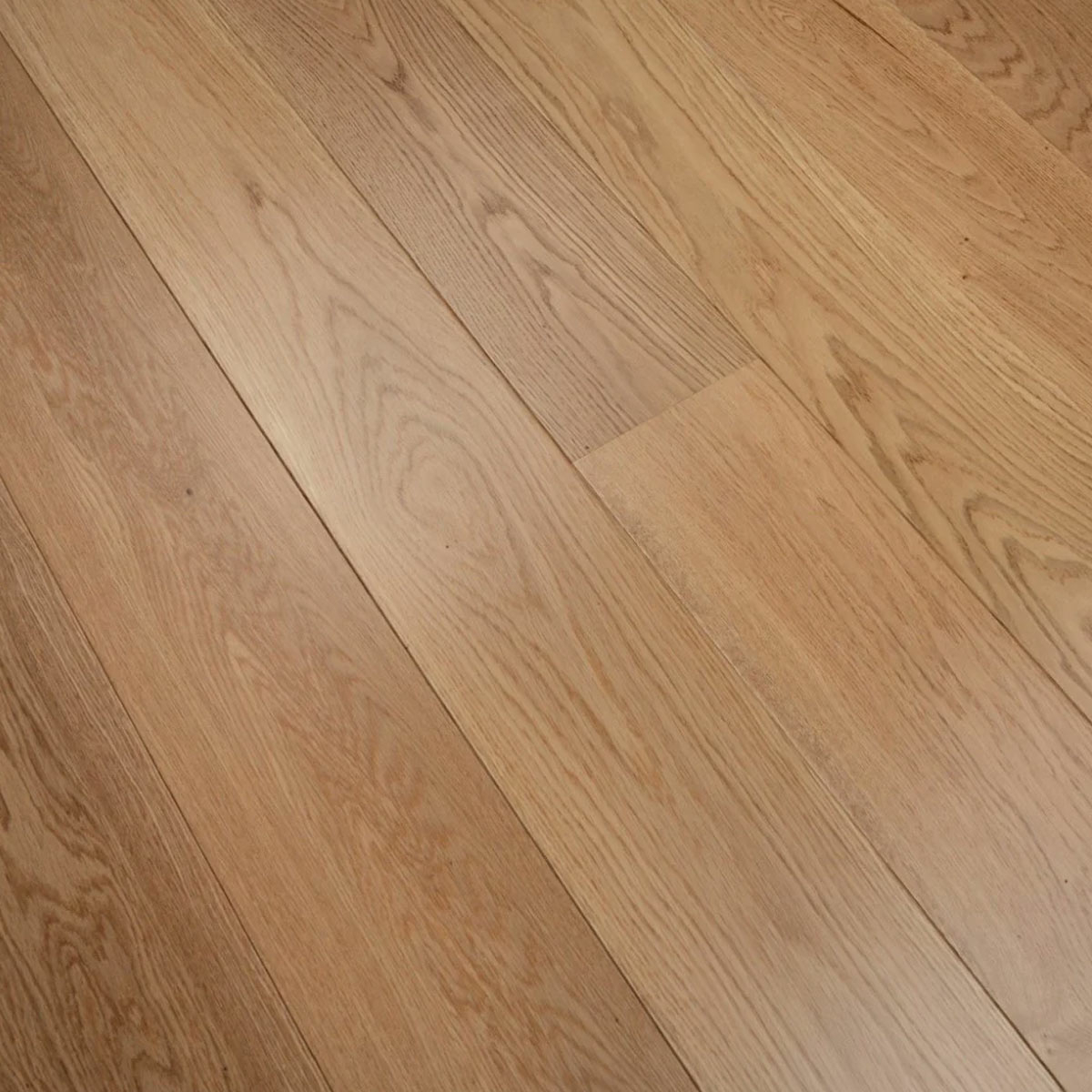 Tradition Oak Engineered Flooring, Prime, UV Lacquered, 190x14x1900mm Image
