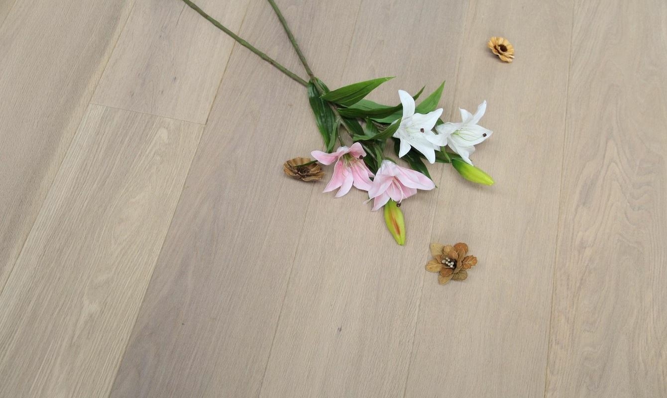 Tradition Select Engineered Oak Flooring, Brushed & White Oiled 189x15x1860mm Image