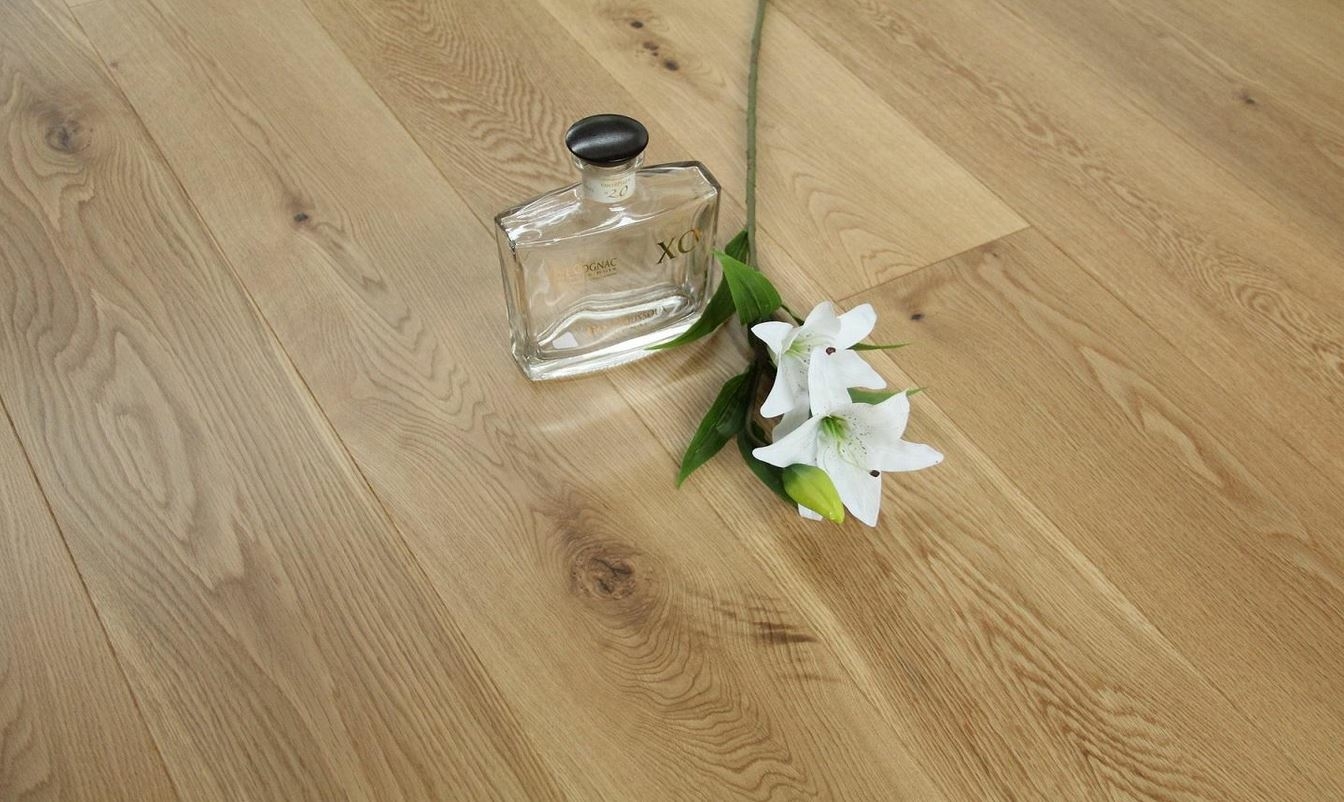 Tradition Select Engineered Oak Flooring, Lacquered 189x15x1860mm Image