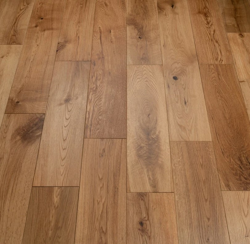 Tradition Solid Oak Flooring, Rustic, Brushed, Oiled, RLx90x18mm Image