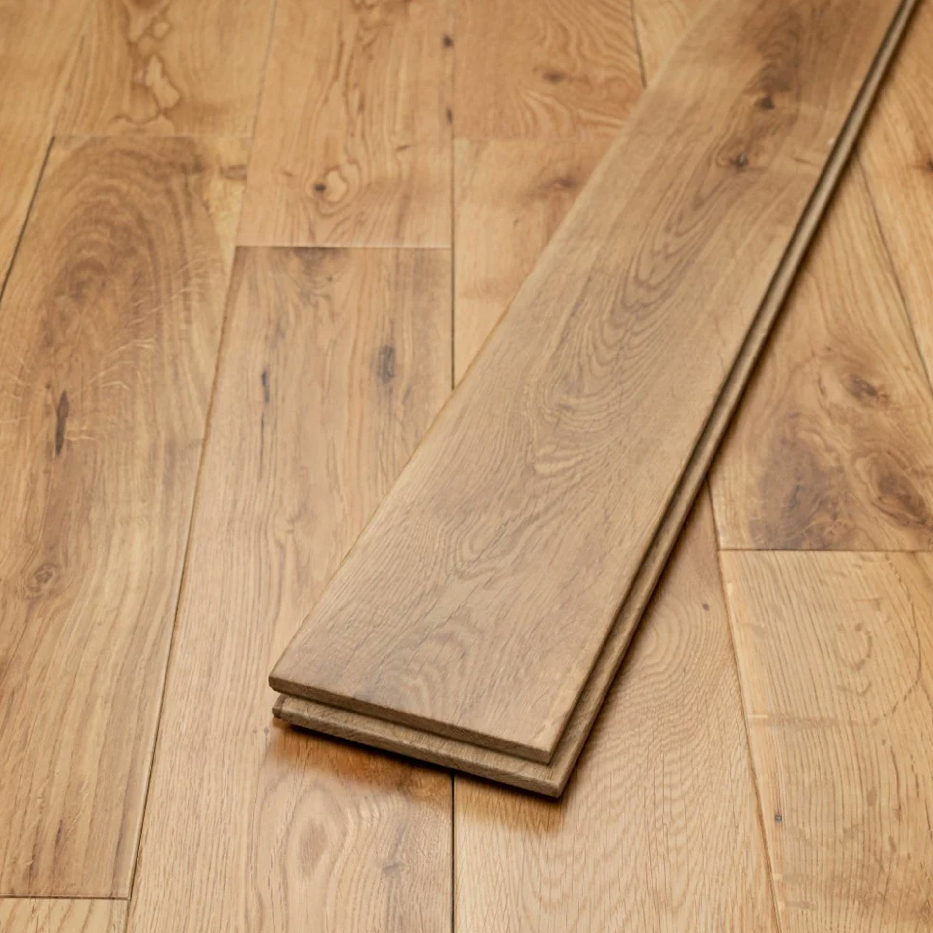 Tradition Solid Oak Flooring, Rustic, Lacquered, RLx90x18mm Image