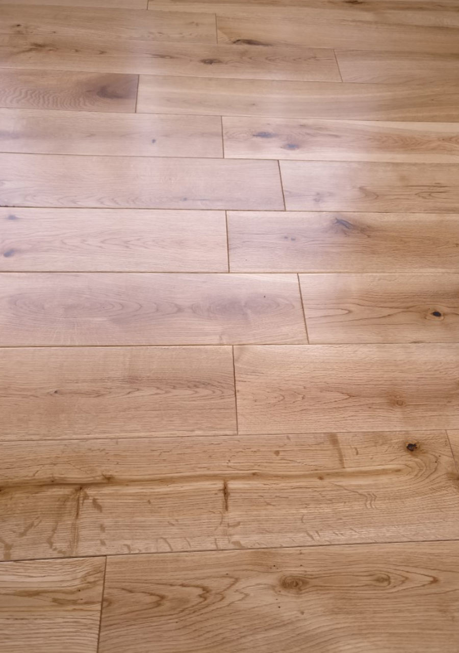 Tradition Solid Oak Flooring, Rustic, UV Lacquered, RLx125x18mm Image