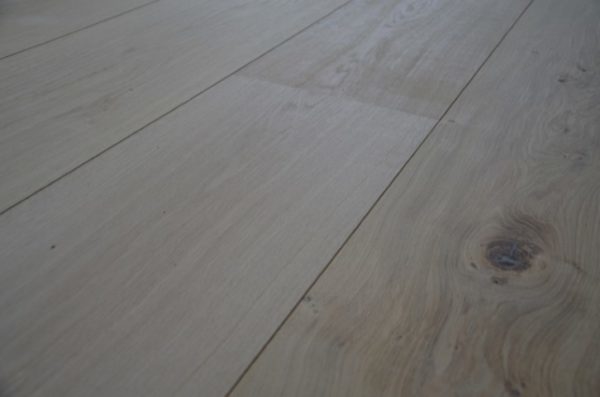 Tradition Unfinished Engineered Oak Flooring, Rustic, 300x20x2200mm Image