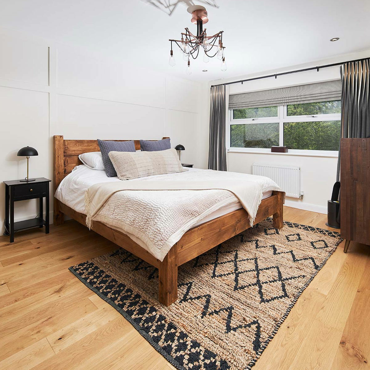 V4 Alpine, Brushed Oak Engineered Flooring, Rustic, Brushed, Matt & UV Lacquered, 150x14x1900mm Image