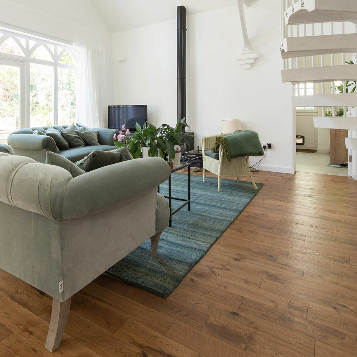 V4 Alpine, Golden Oak Engineered Flooring, Rustic, Brushed & Oiled, RLx125x18mm Image
