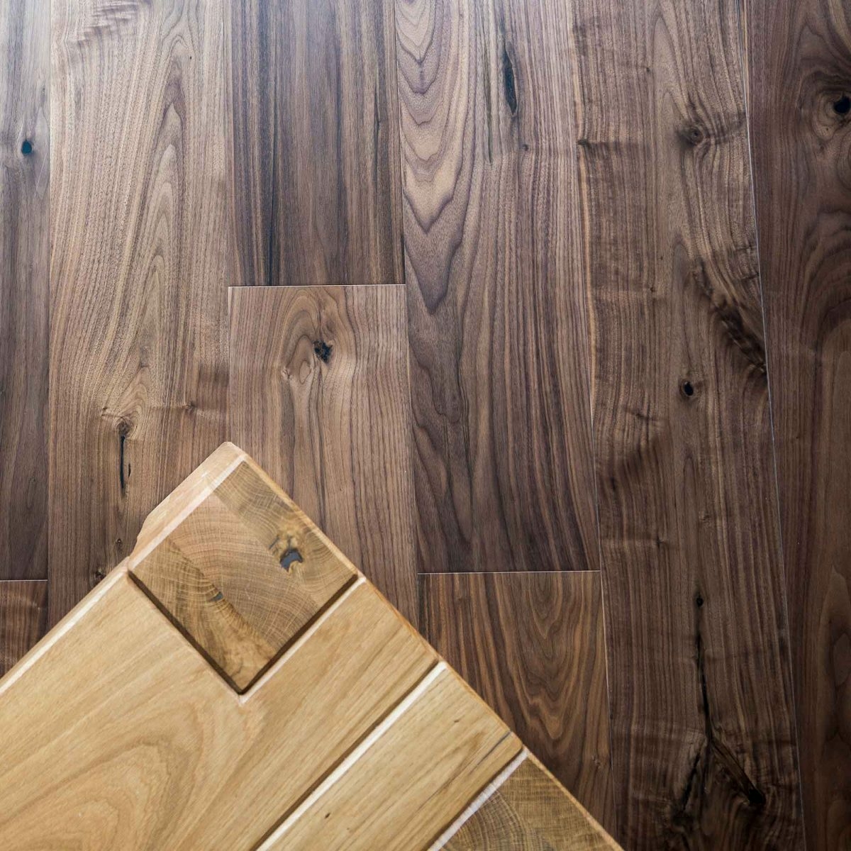 V4 Deco Plank, Black Walnut Engineered Flooring, Rustic, UV Oiled, 190x14x1900mm Image