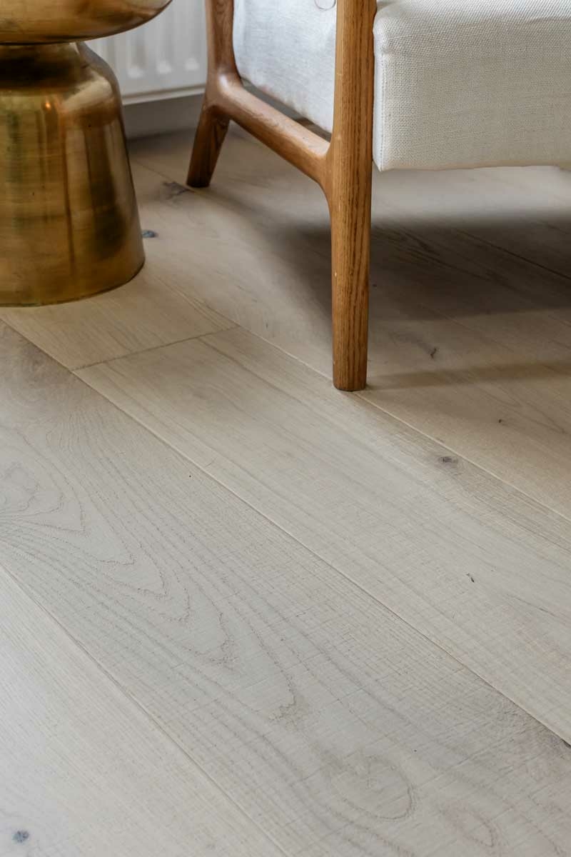 V4 Urban Nature Sandstone Oak Flooring, Rustic, Brushed & UV Oiled, 220x15x2200mm Image