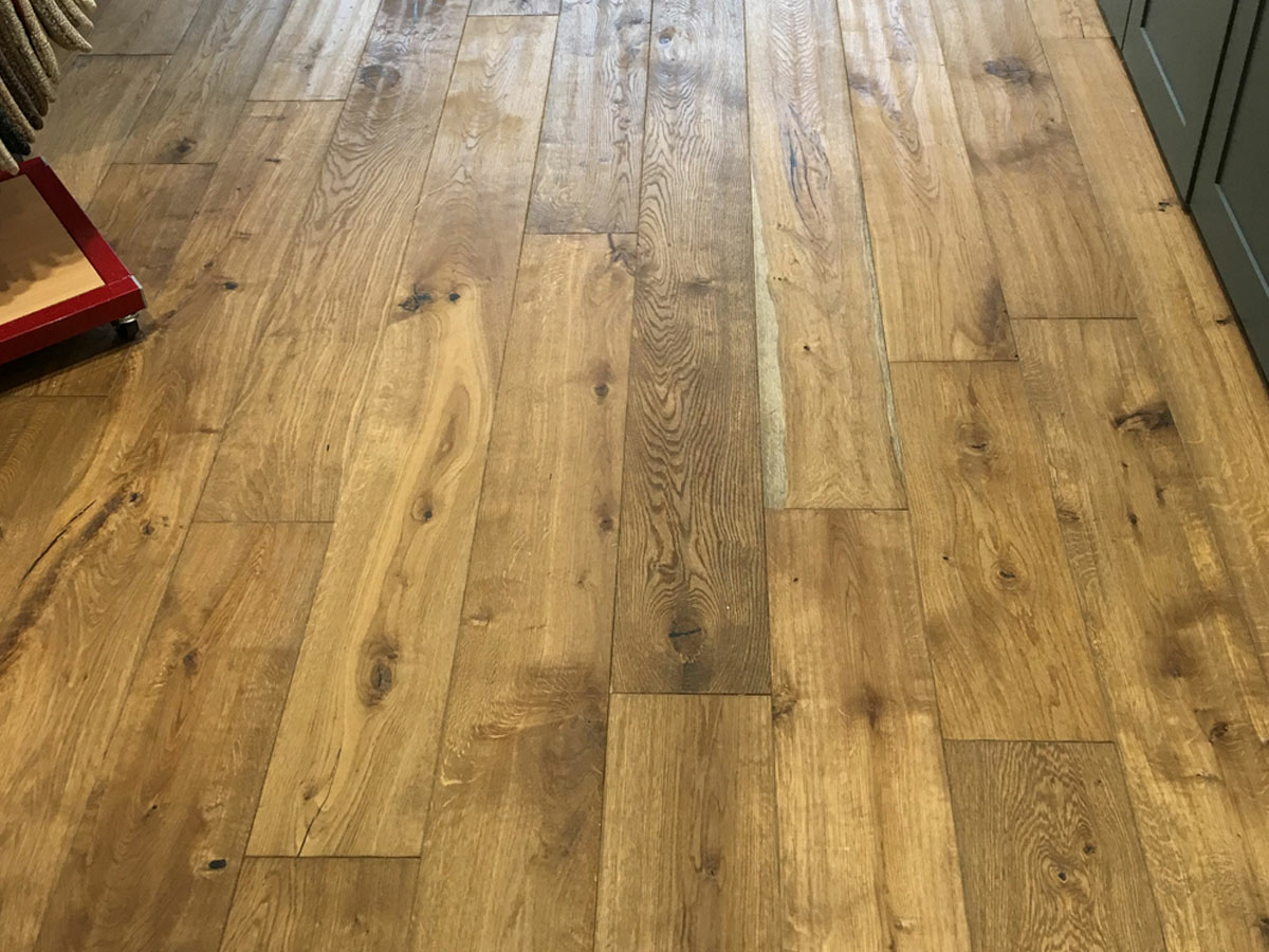 Xylo Engineered Oak Flooring, Handscraped, Smoked, Brushed, UV Oiled, 190x4x20mm Image