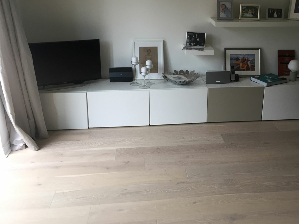 Xylo Engineered Polar White Oak Flooring, Rustic, Brushed, UV Oiled, 190x14x1900mm Image