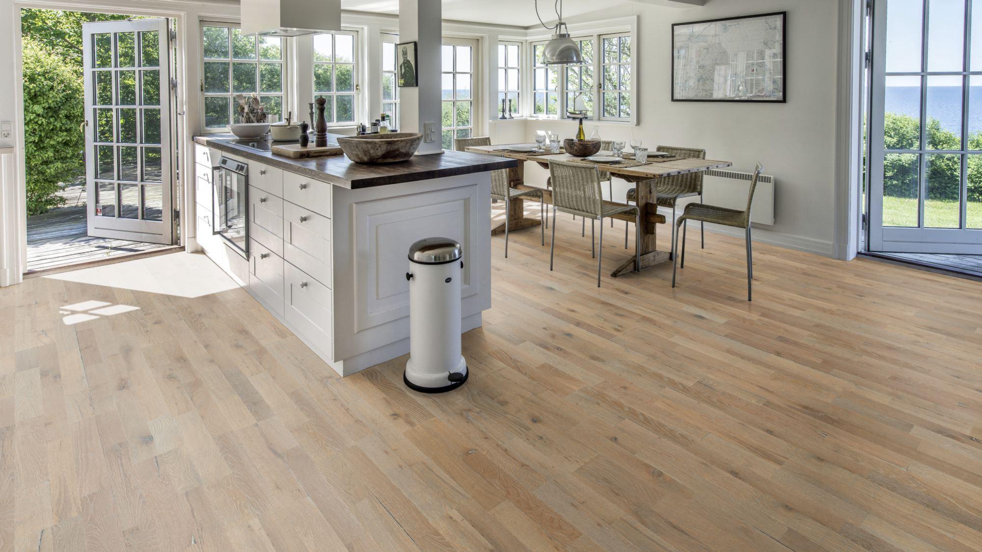 Kahrs Da Capo Oak Dussato Engineered Flooring, Brushed & Oiled, 190x15x1900mm Image