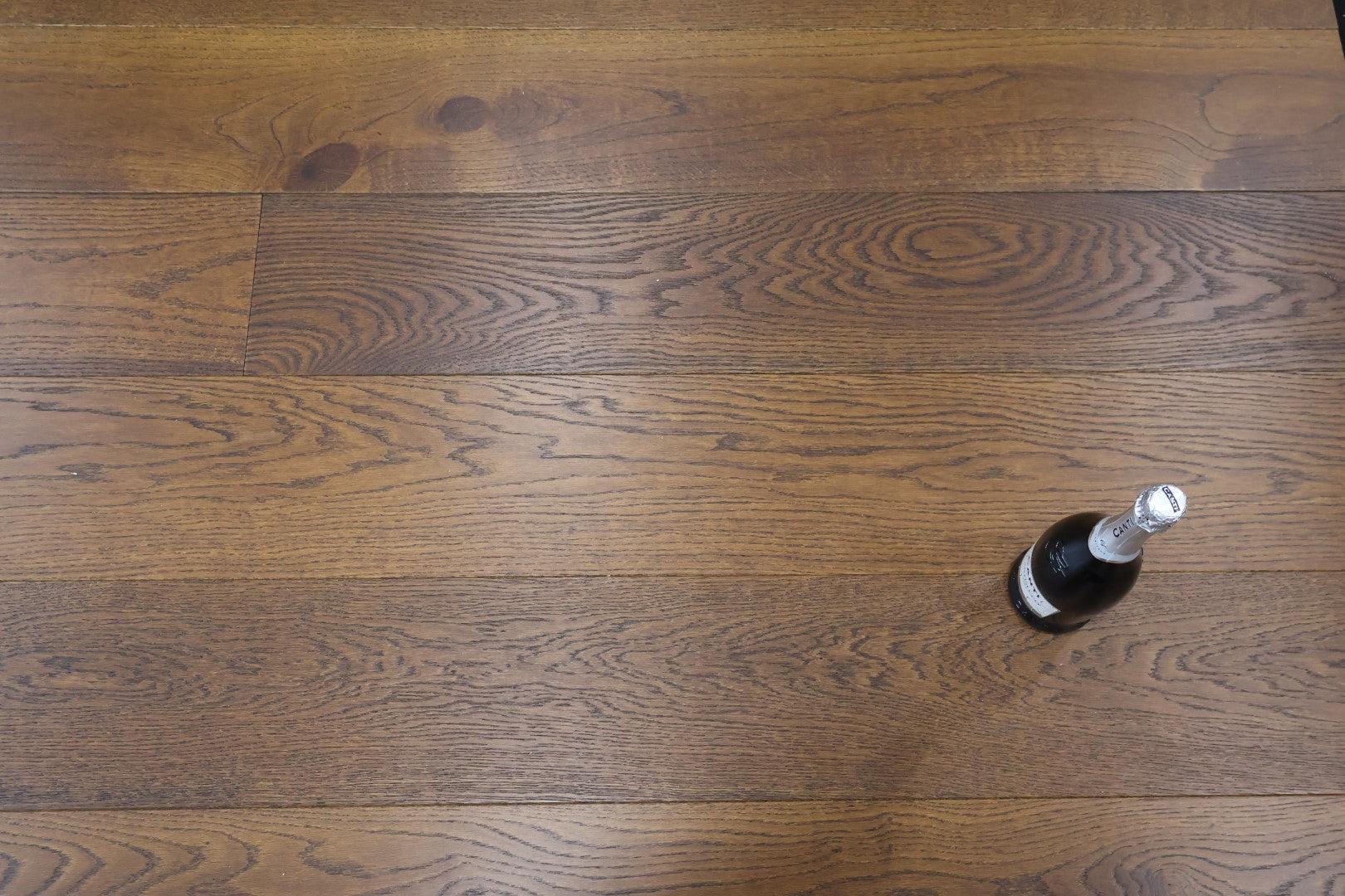 Tradition Engineered Oak Flooring, Hazelnut Brown, Lightly Brushed, UV Oiled, 220x14x2200mm Image