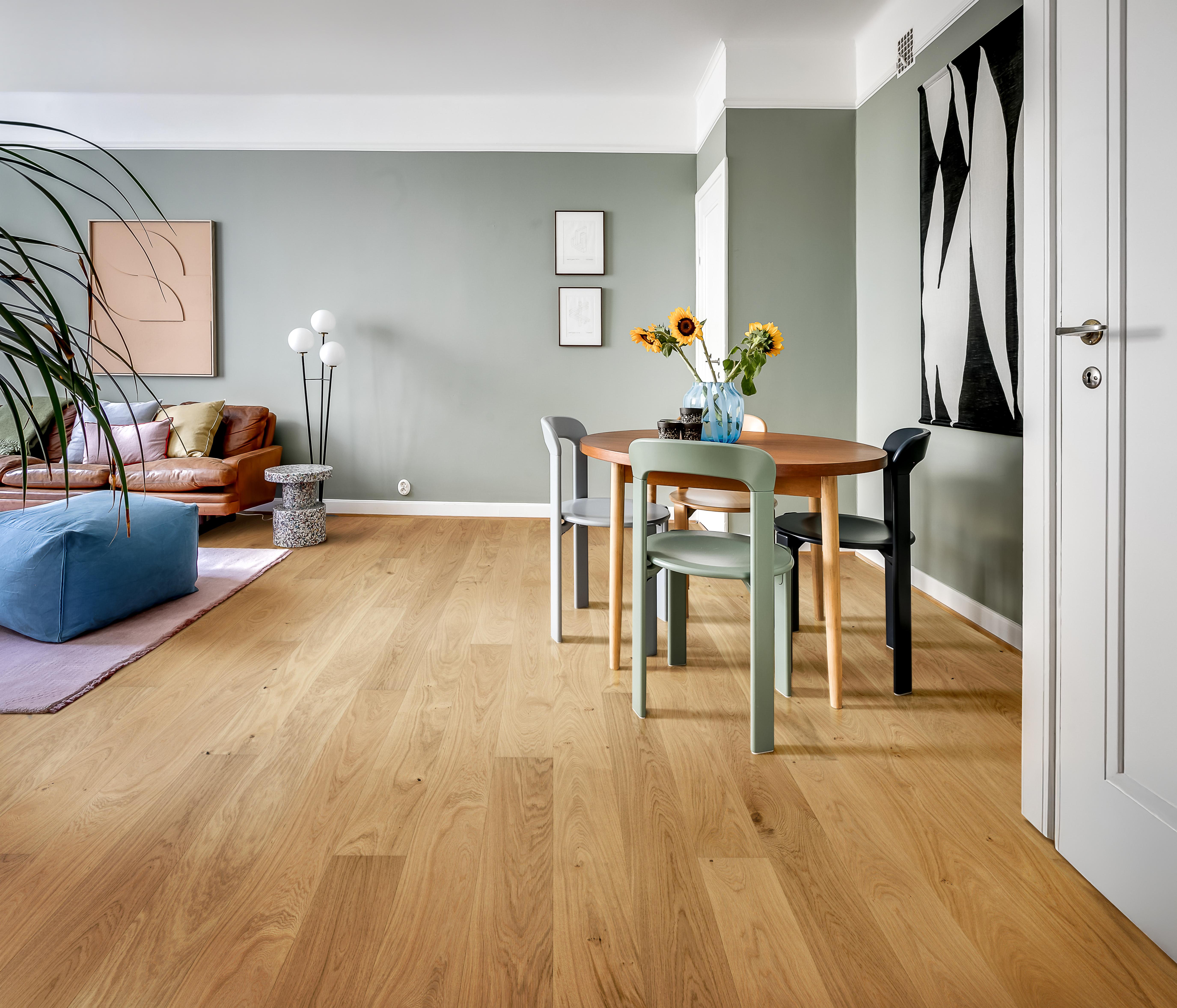 Kahrs Flora Oak Dahlia Oiled Engineered Flooring, Brushed & Oiled, 187x13x2266mm Image